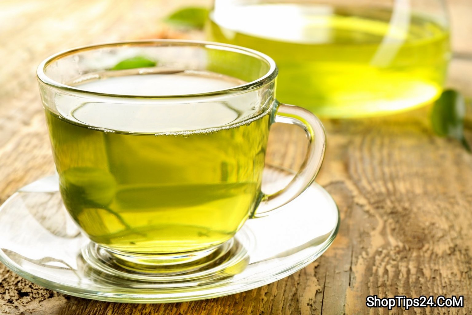 Green tea shot recipe: There is no tea in the green tea shot recipe. SHOPTIPS24.CoM